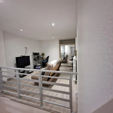 Les Chambres De Sandra Nurieux-Volognat Exterior photo